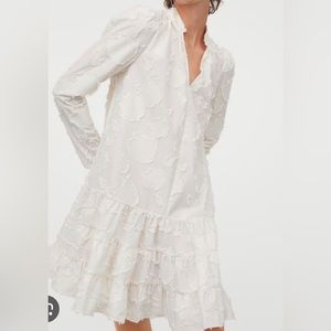 ✨✨✨NWT XL Off white Aline Dress. No stretch.